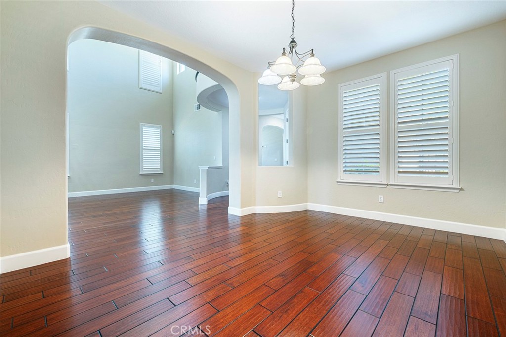 1135 N Whittier Ave, Clovis, CA 93611