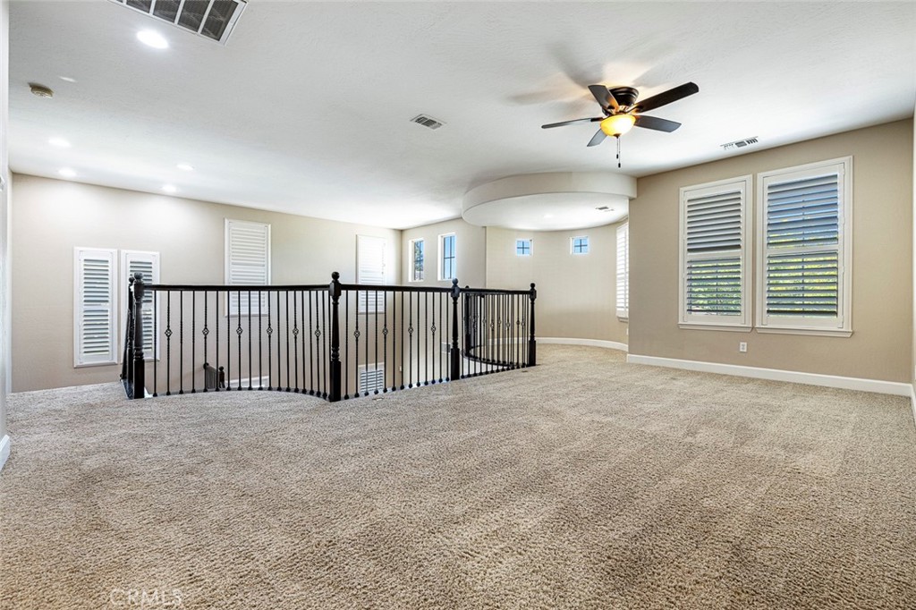 1135 N Whittier Ave, Clovis, CA 93611