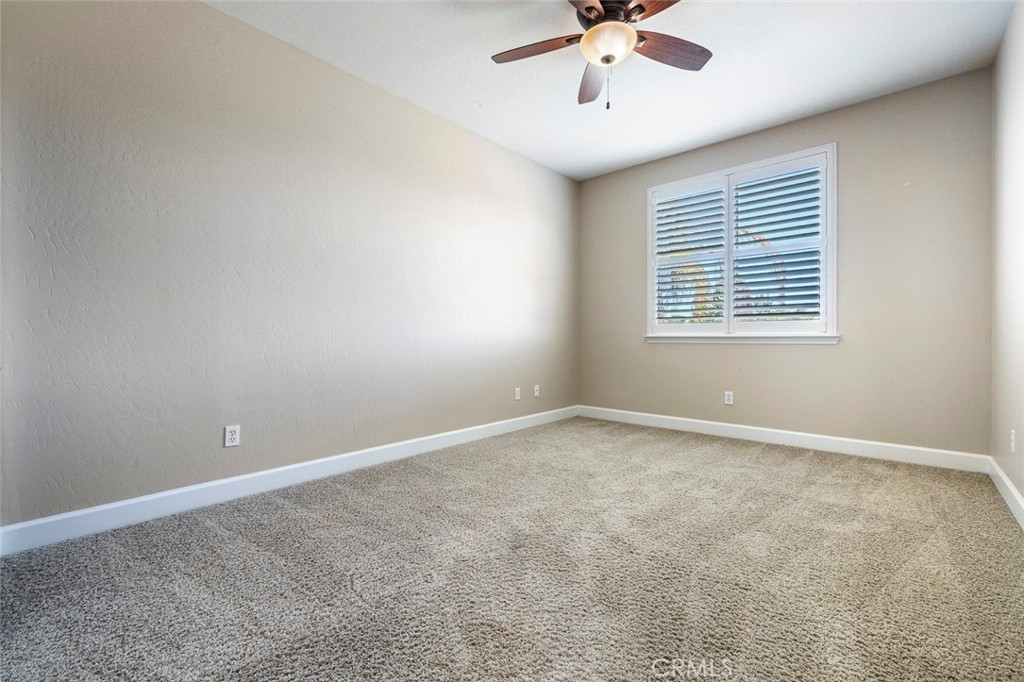 1135 N Whittier Ave, Clovis, CA 93611