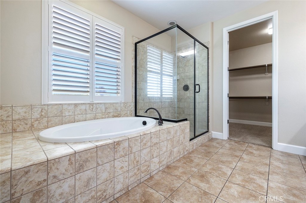 1135 N Whittier Ave, Clovis, CA 93611