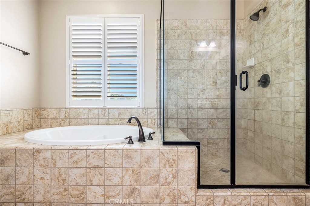 1135 N Whittier Ave, Clovis, CA 93611