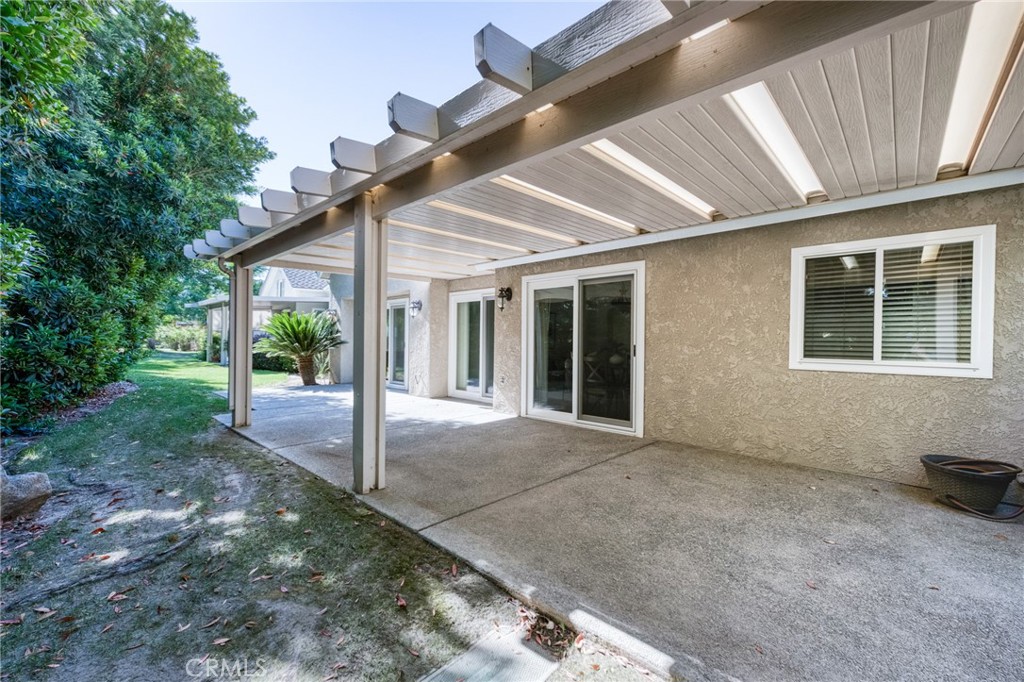 2997 W Silverhill, Fresno, CA 93711