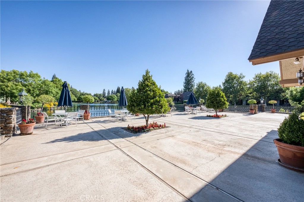 2997 W Silverhill, Fresno, CA 93711