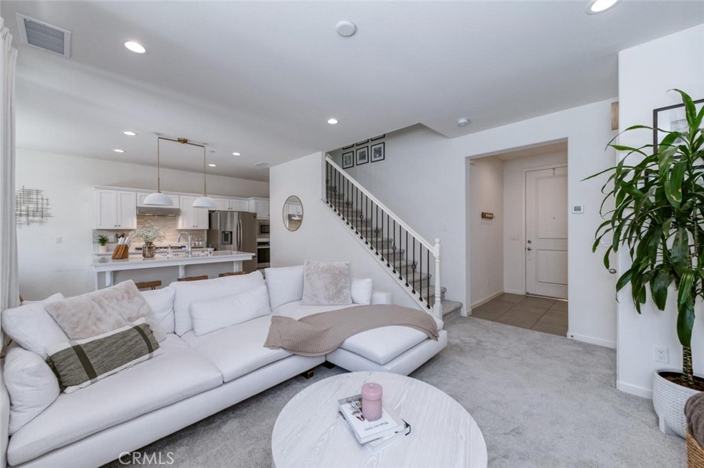 836 W Winchell, Madera, CA 93636