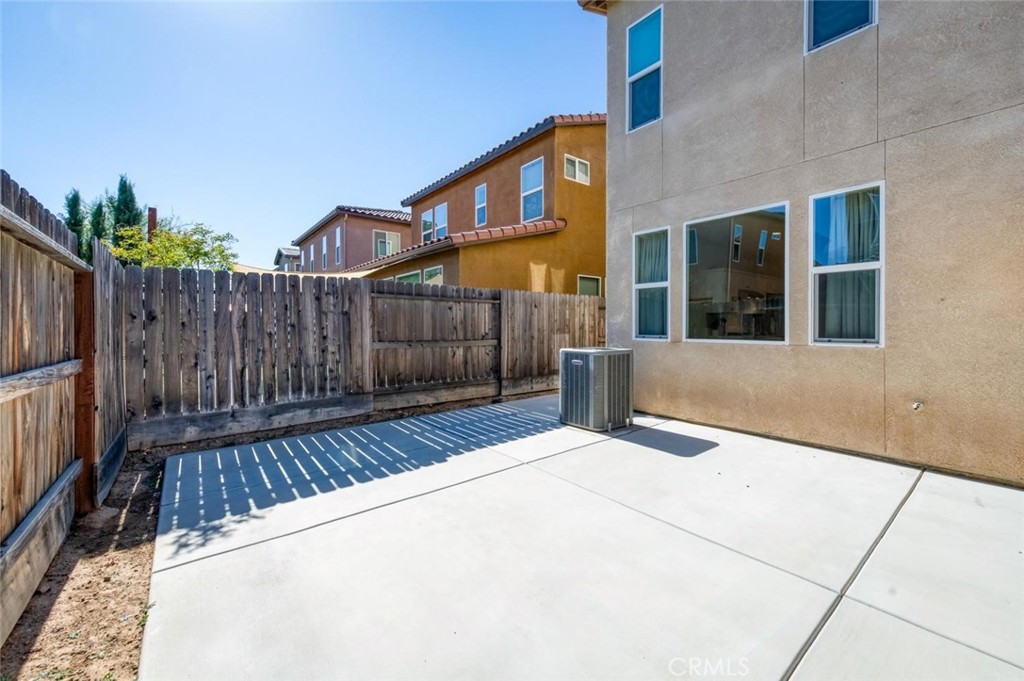 836 W Winchell, Madera, CA 93636