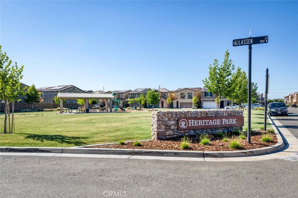 836 W Winchell, Madera, CA 93636