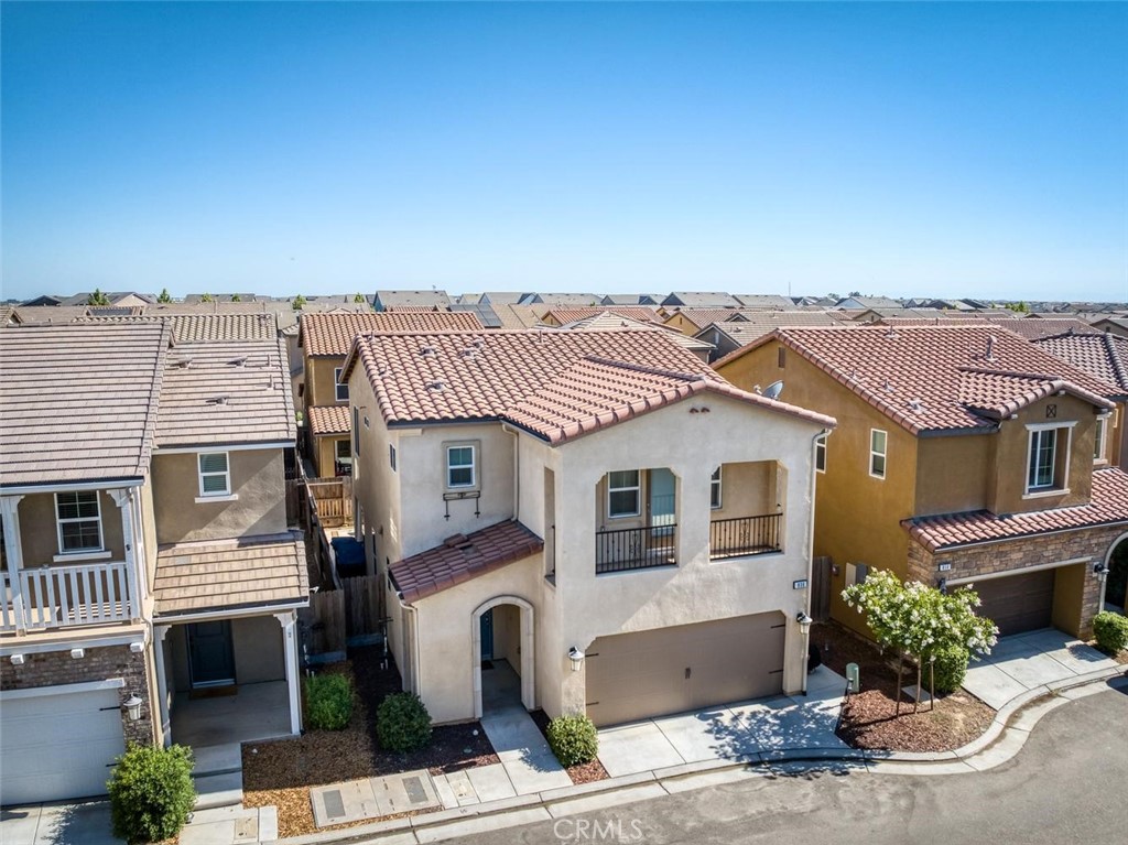 836 W Winchell, Madera, CA 93636