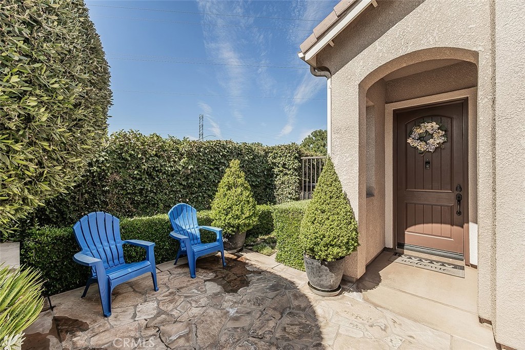 7049 N Cedar Hill, Fresno, CA 93722