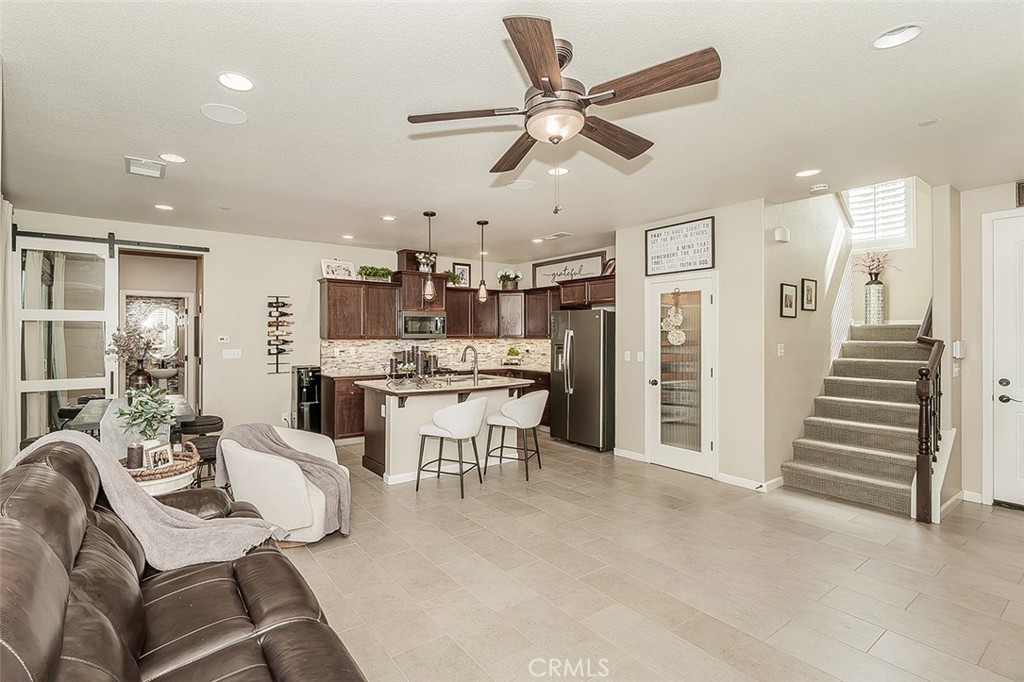 7049 N Cedar Hill, Fresno, CA 93722