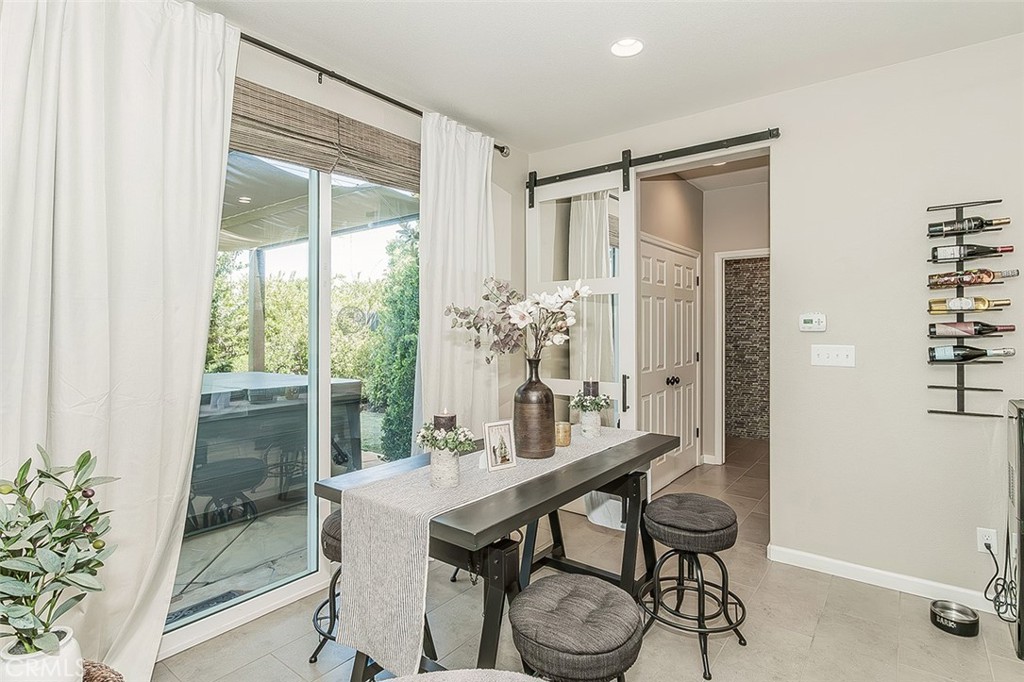 7049 N Cedar Hill, Fresno, CA 93722