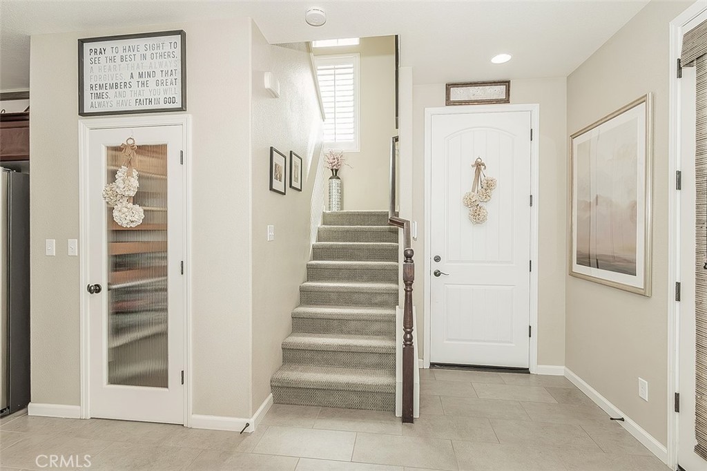 7049 N Cedar Hill, Fresno, CA 93722