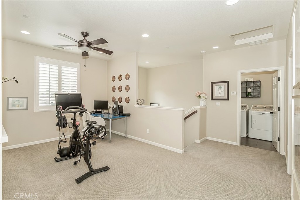 7049 N Cedar Hill, Fresno, CA 93722