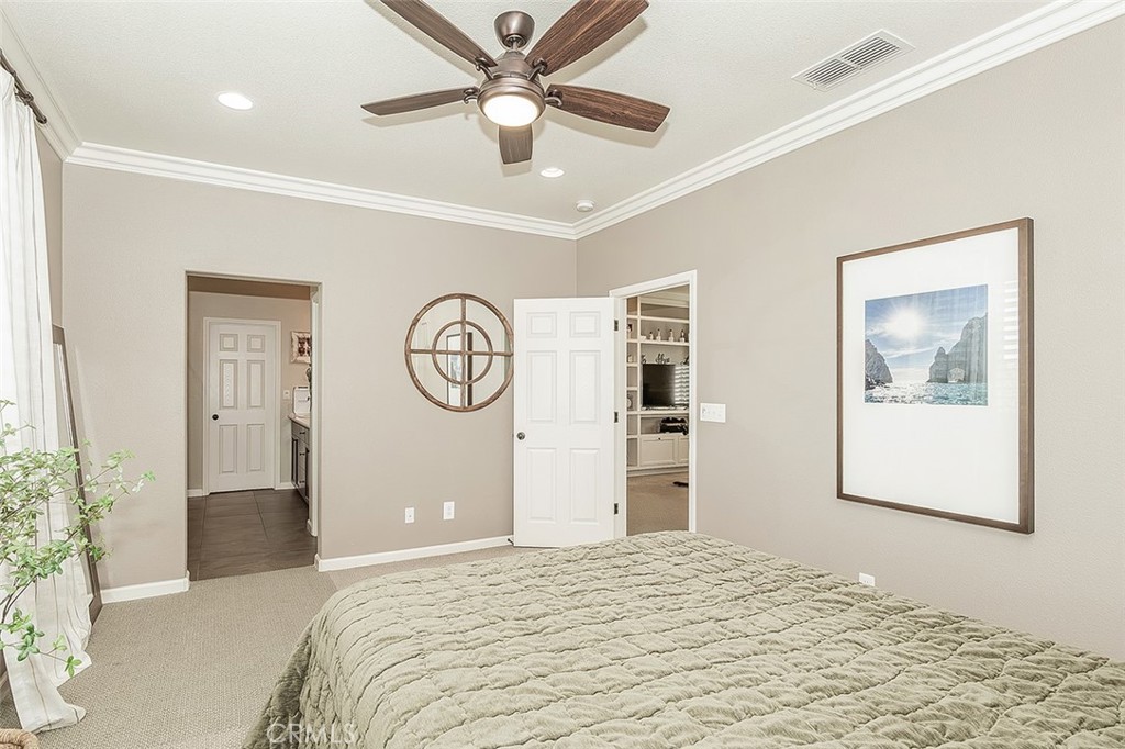 7049 N Cedar Hill, Fresno, CA 93722