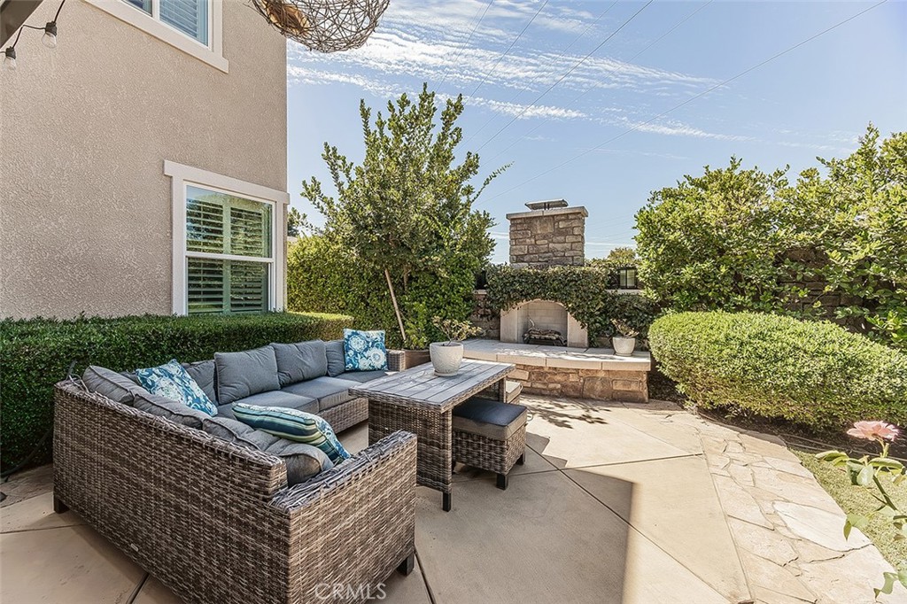 7049 N Cedar Hill, Fresno, CA 93722