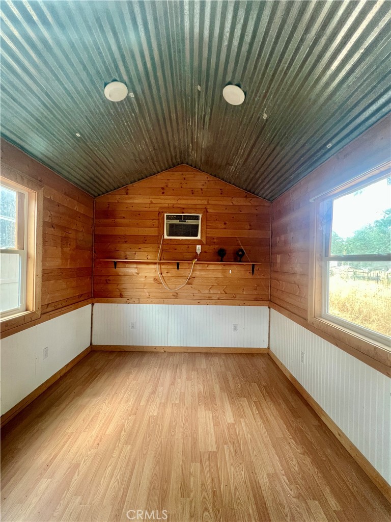 33831 Medford, Auberry, CA 93602