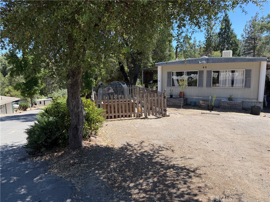 40389 Highway 41 #66, Oakhurst, CA 93644