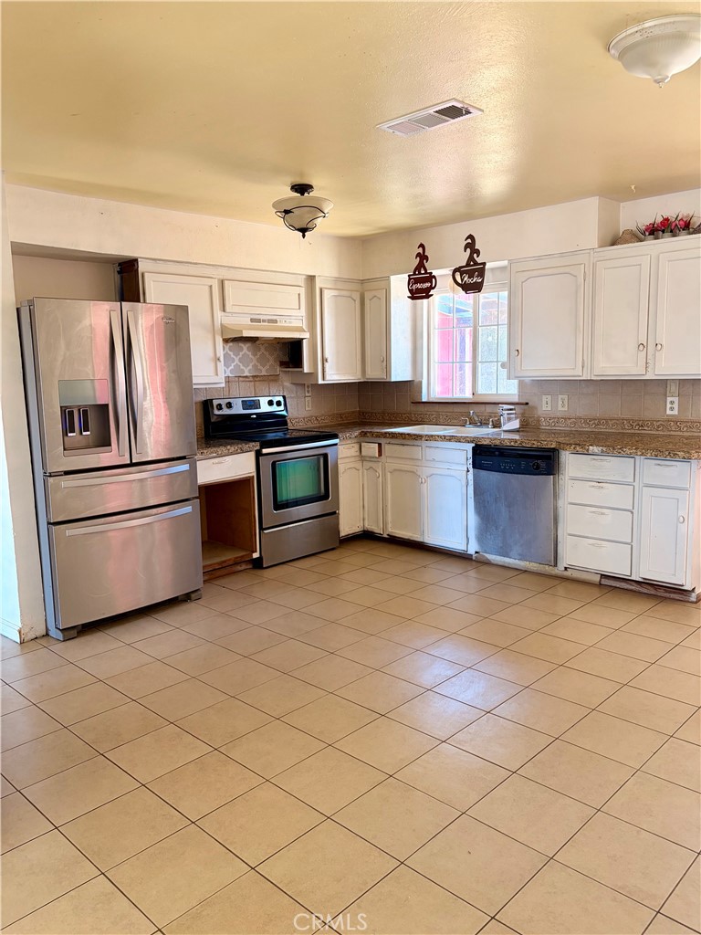 2581 E Gerard, Merced, CA 95341