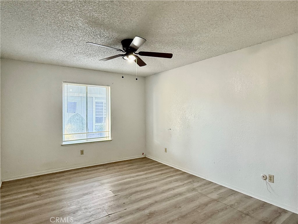 1027 W Dakota #113, Fresno, CA 93705