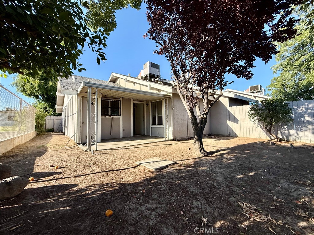 1027 W Dakota #113, Fresno, CA 93705