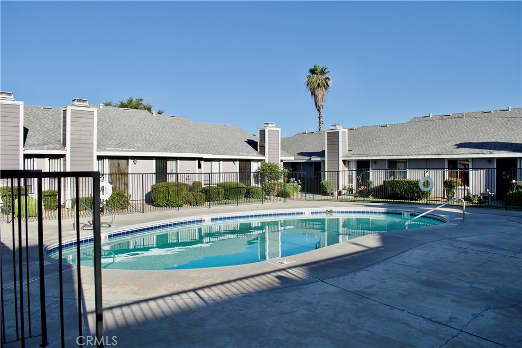 1027 W Dakota #113, Fresno, CA 93705