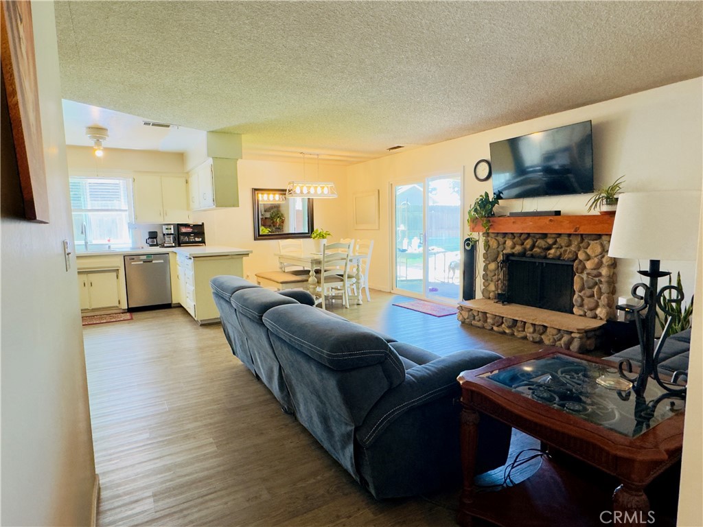 5146 Dartmouth, Visalia, CA 93277