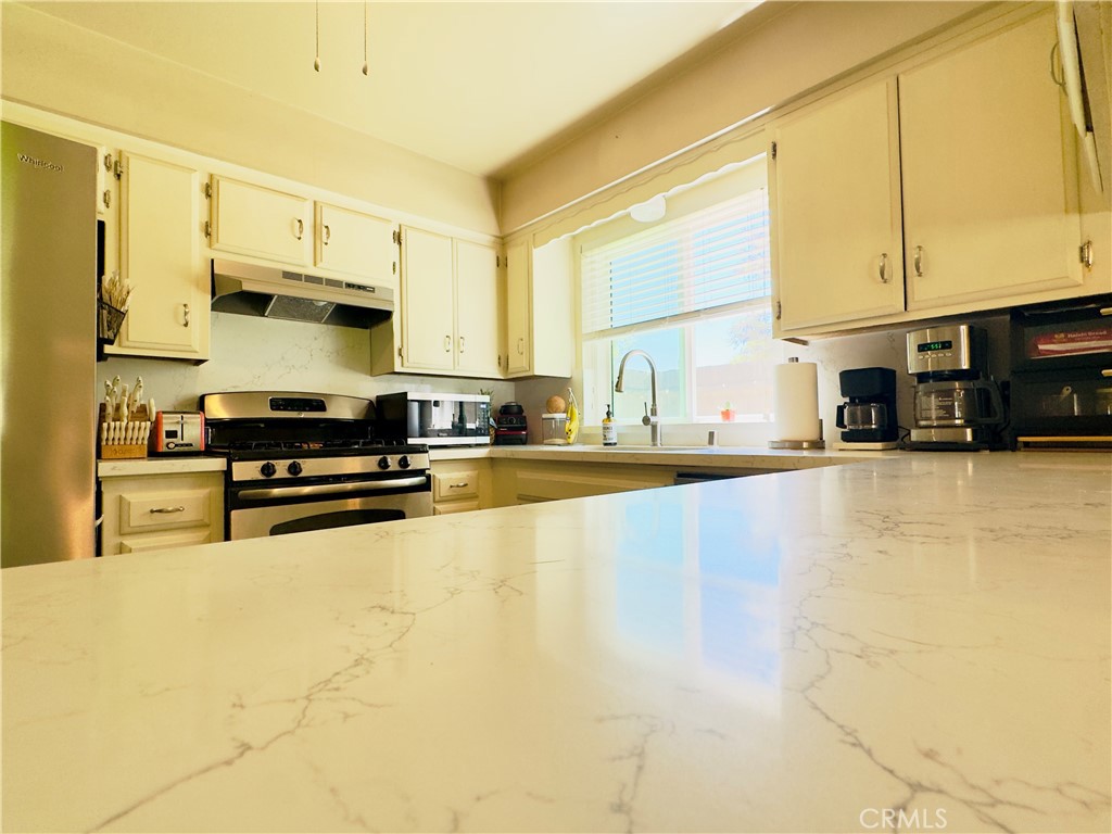 5146 Dartmouth, Visalia, CA 93277