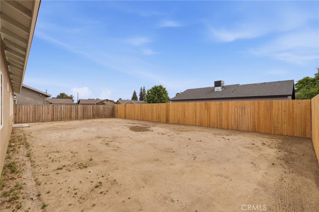 3447 E Douglas Ave, Visalia, CA 93292