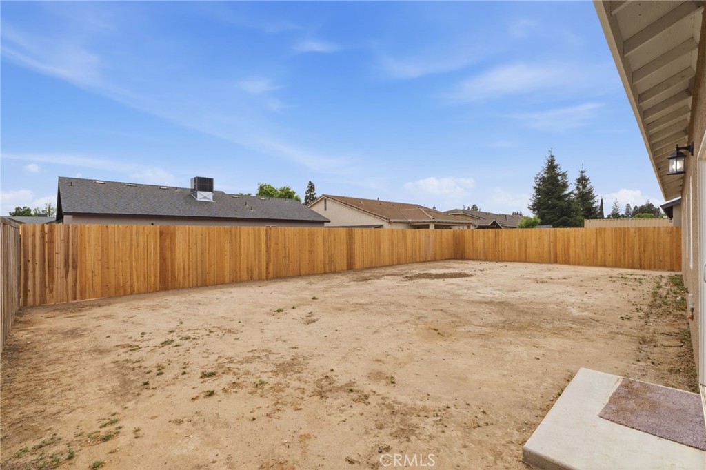3447 E Douglas Ave, Visalia, CA 93292