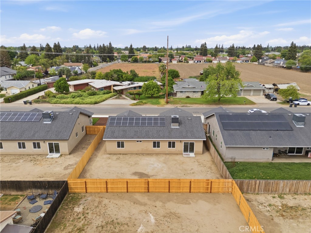 3447 E Douglas Ave, Visalia, CA 93292