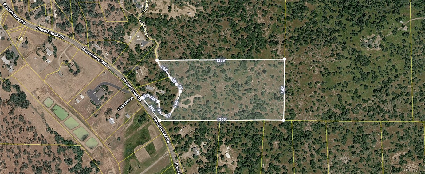 25 Buckaroo Ln, Auberry, CA 93602