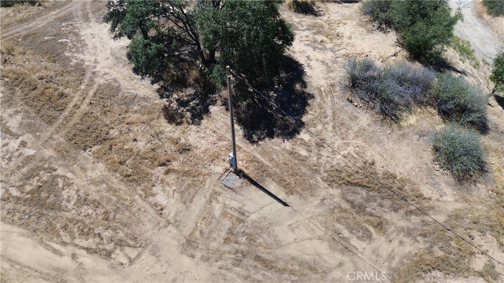 25 Buckaroo Ln, Auberry, CA 93602