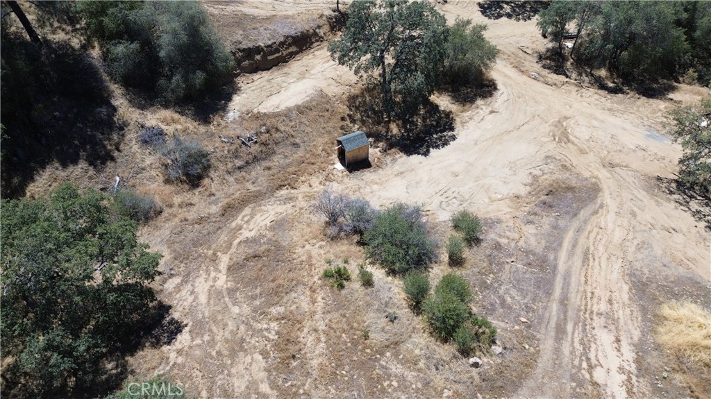 25 Buckaroo Ln, Auberry, CA 93602