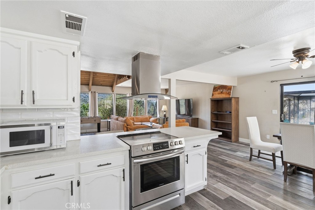 30880 Yosemite Springs, Coarsegold, CA 93614
