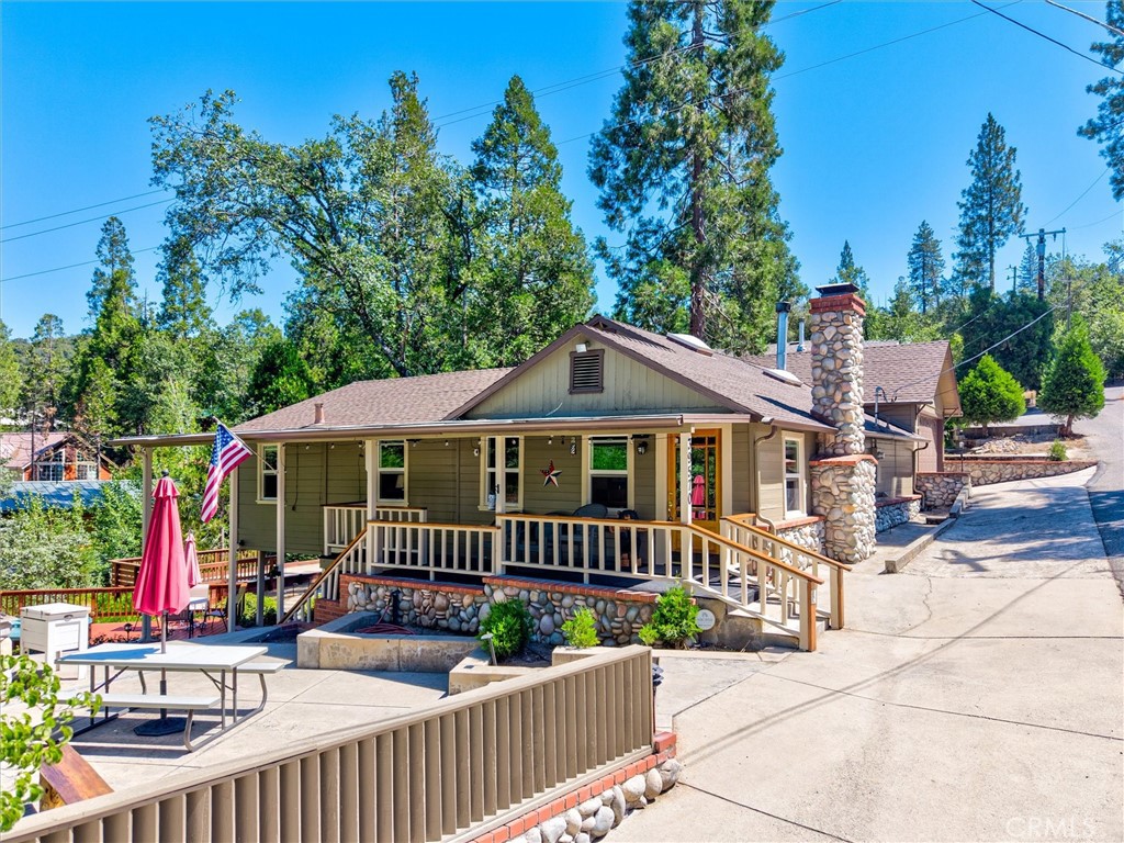 39570 Saunders, Bass Lake, CA 93604