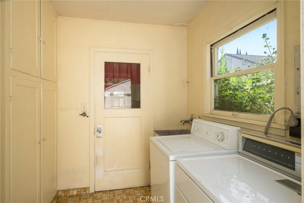 1845 N Arthur, Fresno, CA 93705