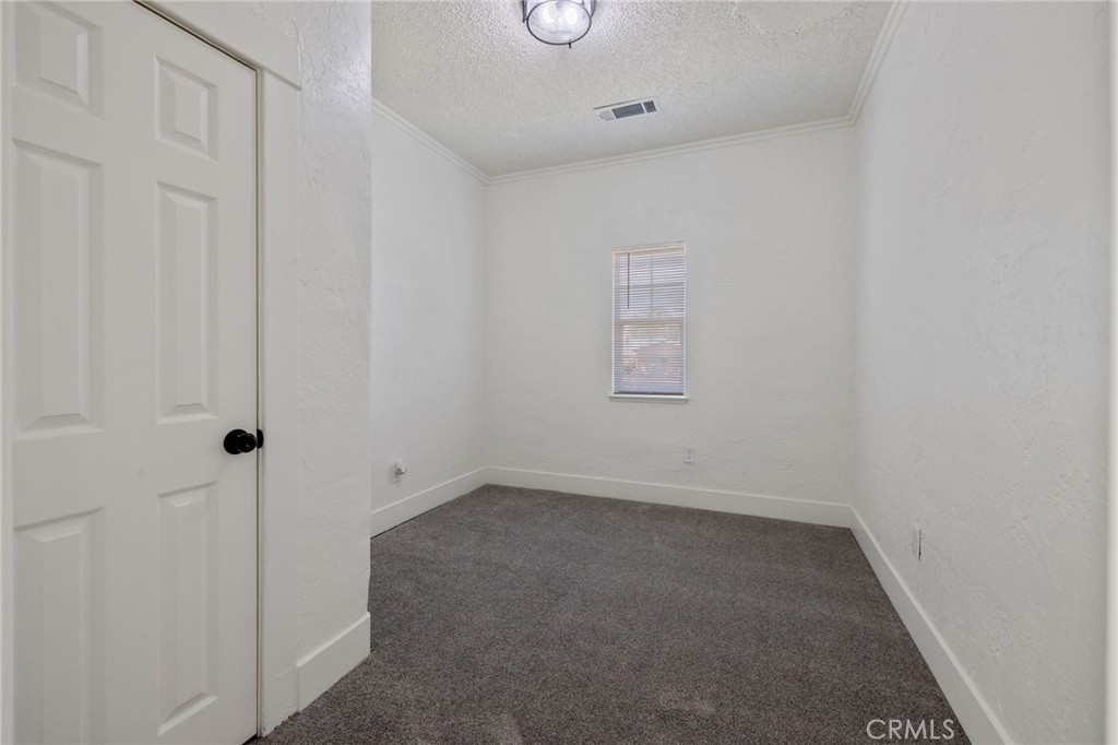 2640 S 11th St, Fresno, CA 93725