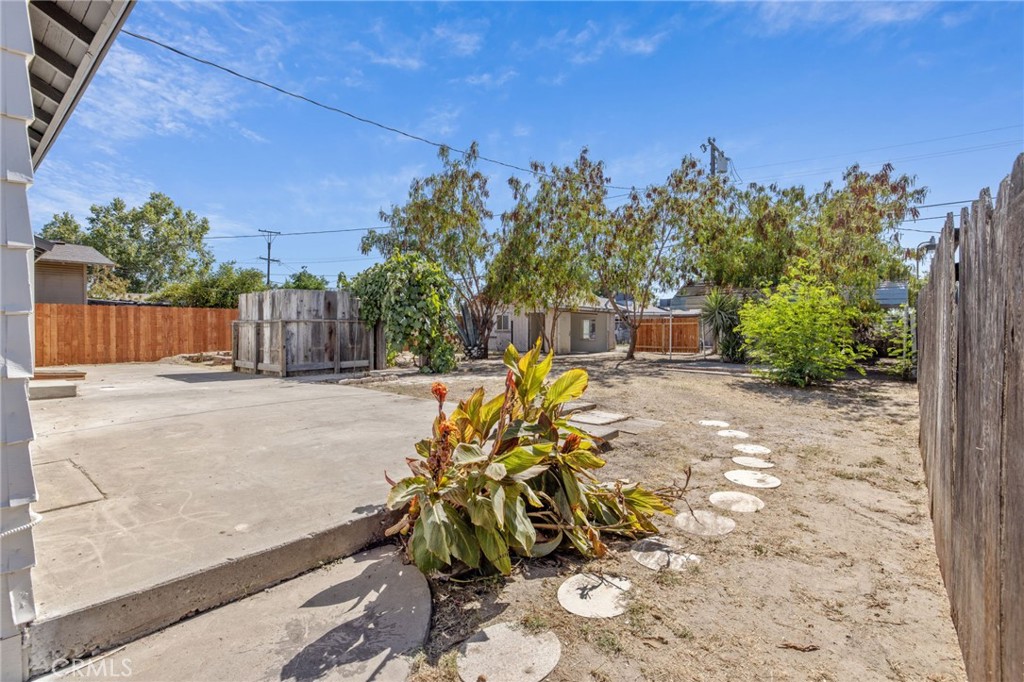 2640 S 11th St, Fresno, CA 93725