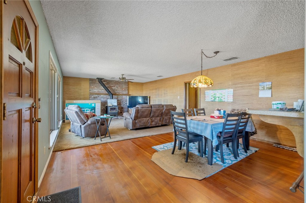 16565 Lacey Blvd, Lemoore, CA 93245