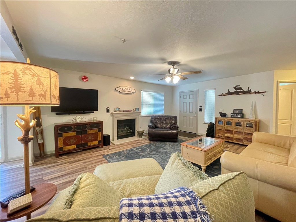 40501 Road 222 #103, Bass Lake, CA 93604