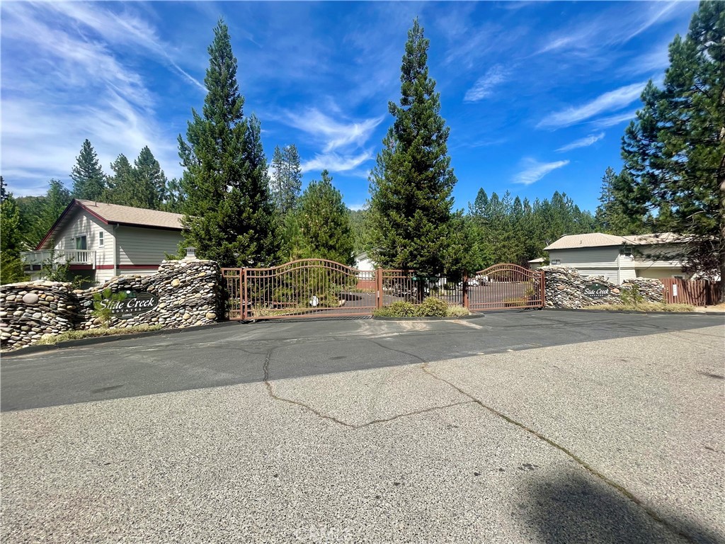 40501 Road 222 #103, Bass Lake, CA 93604