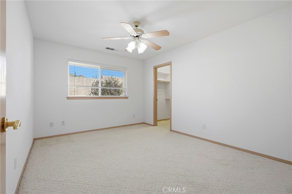 3403 E Vassar Ct, Visalia, CA 93292