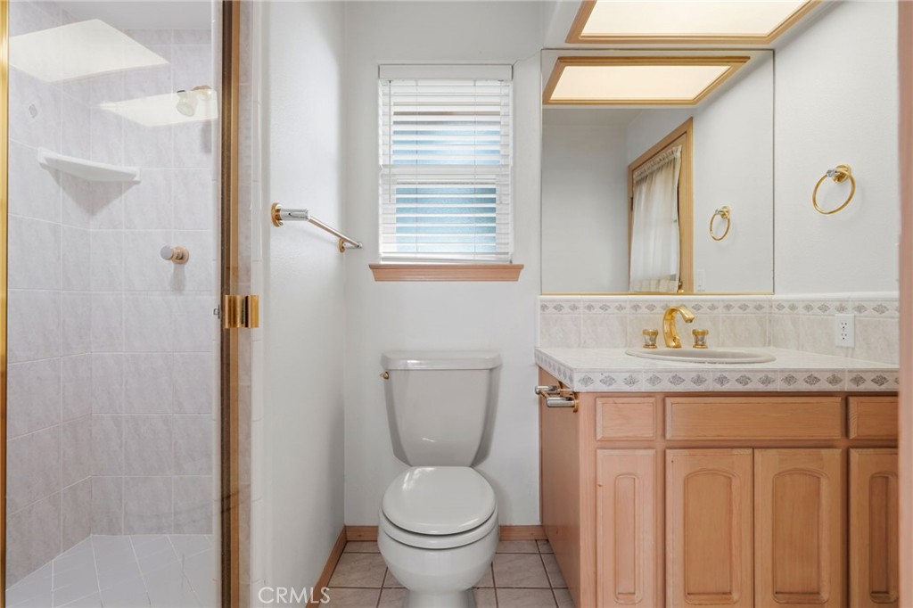 3403 E Vassar Ct, Visalia, CA 93292