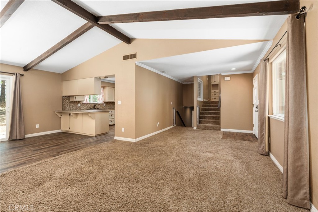 39749 Pine Ridge Road, Oakhurst, CA 93644