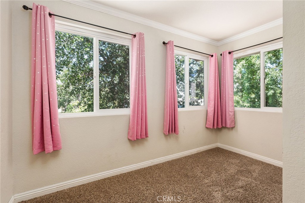 39749 Pine Ridge Road, Oakhurst, CA 93644