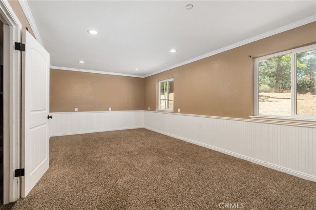 39749 Pine Ridge Road, Oakhurst, CA 93644