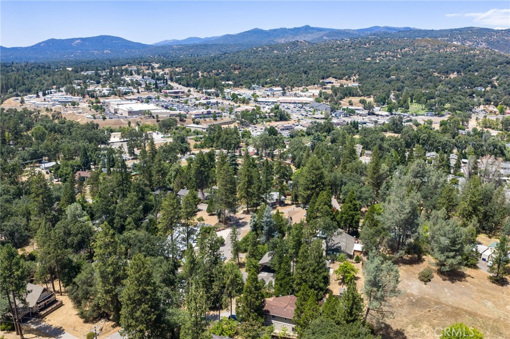 39749 Pine Ridge Road, Oakhurst, CA 93644
