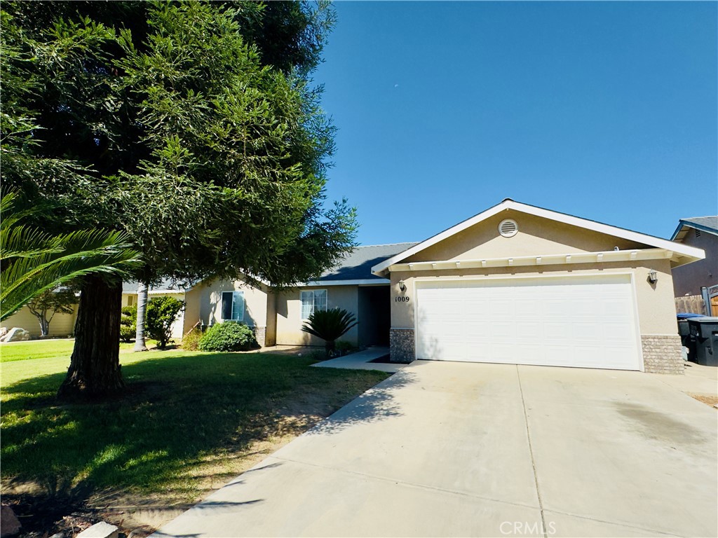 1009 S Elverta St, Visalia, CA 93292