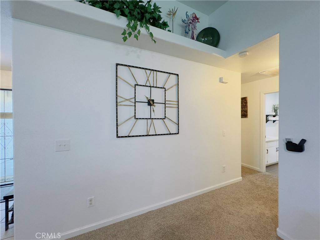 1009 S Elverta St, Visalia, CA 93292