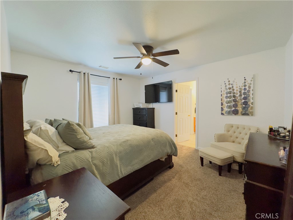 1009 S Elverta St, Visalia, CA 93292