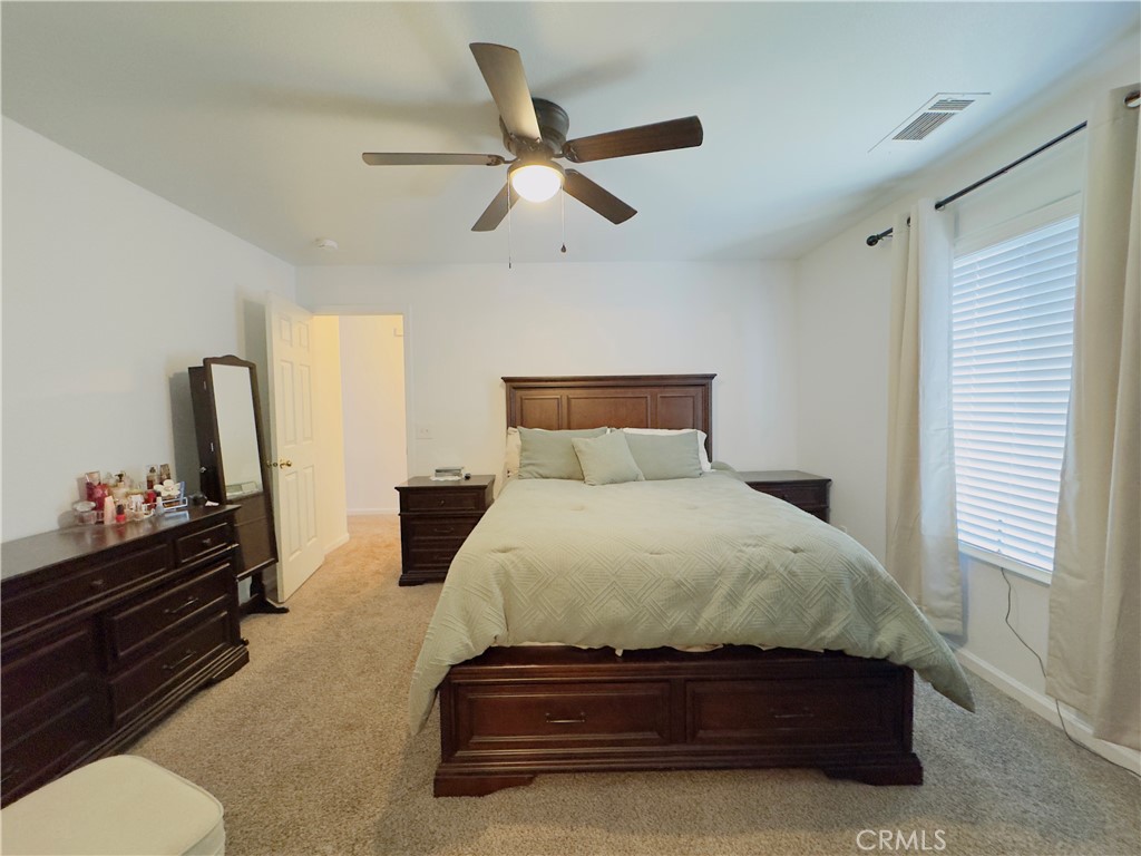 1009 S Elverta St, Visalia, CA 93292